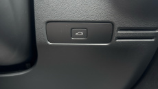 Volvo XC40 2.0 B3P Plus Dark 5dr Auto Petrol Estate